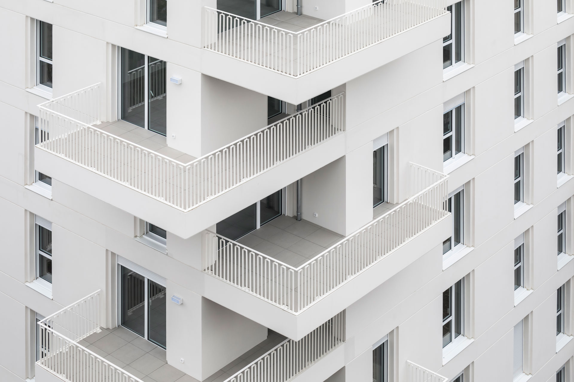 147 LOGEMENTS, COMMERCES ET BUREAUX, VILLEURBANNE-8