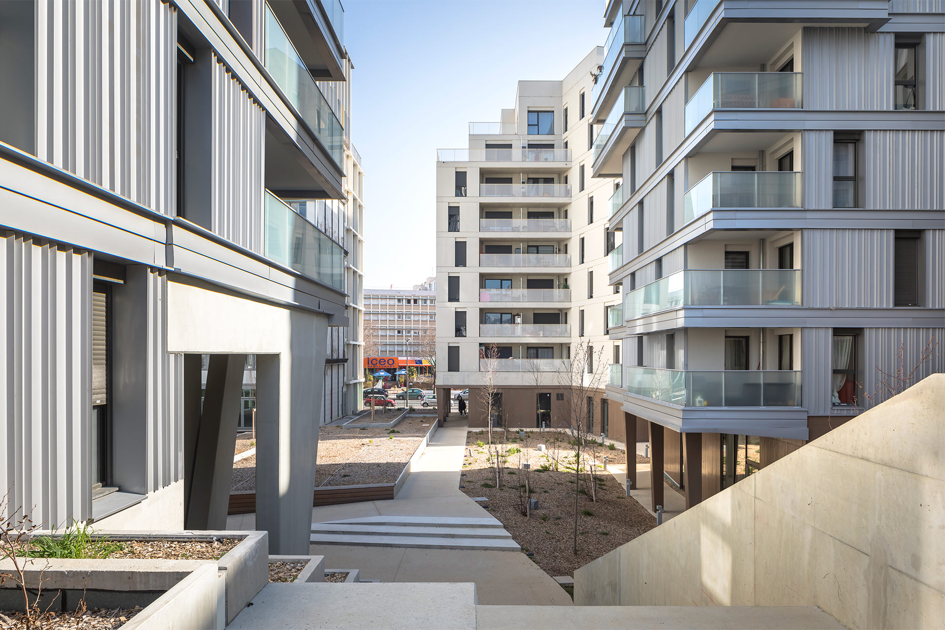 207 LOGEMENTS, LES GIRONDINS, LYON-11